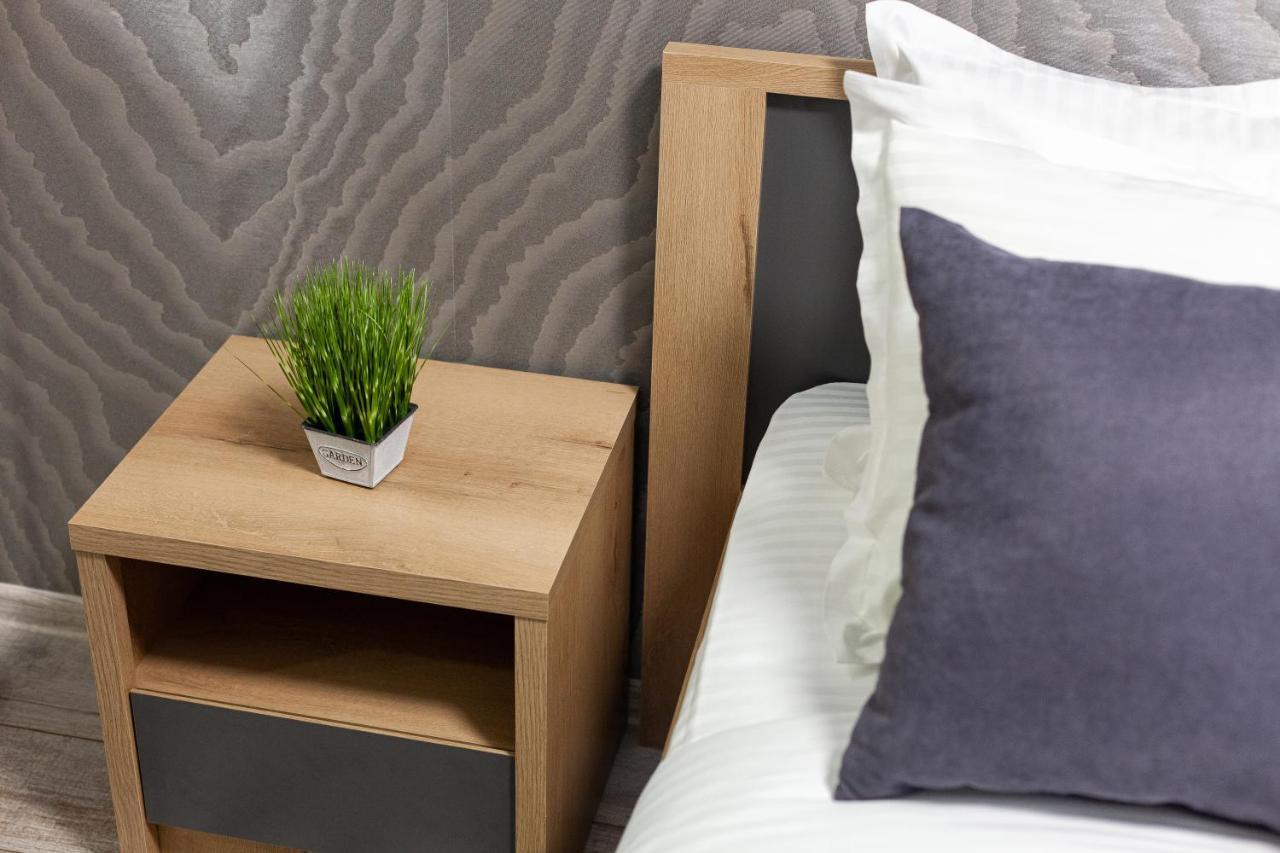 Alfa Apartments Kniazia Leva 2 Lviv Ngoại thất bức ảnh